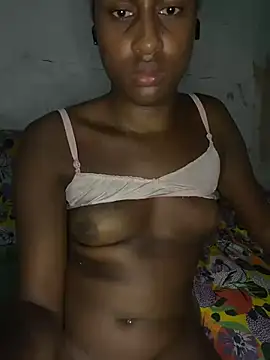 cremelyy online show from May 3, 2026, 1:00 am