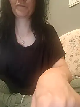 sara 41 online show from May 10, 2026, 8:03 pm