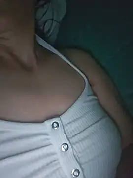Snapshot of sara_41 chatting on June 9, 2026, 7:25 pm sara 41 online show from June 9, 2026, 7:25 pm