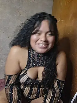 Curlysexy22 online show from June 7, 2026, 10:24 pm