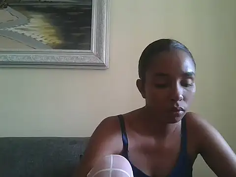 ZeynepLovely online show from May 26, 2026, 2:57 pm