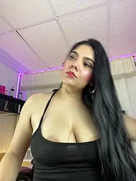 Snapshot of molly_bick chatting on April 19, 2026, 3:39 am molly bick online show from April 19, 2026, 3:39 am