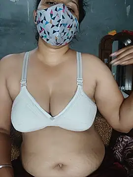 Riyashrma001 online show from May 12, 2026, 10:12 am