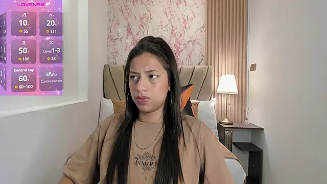 Atiena  online show from April 14, 2026, 6:36 pm