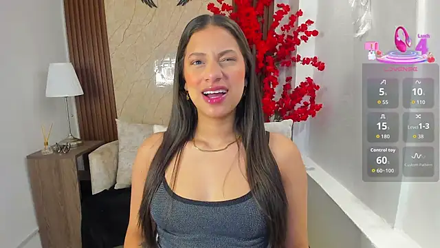 Snapshot of Atiena_ chatting on July 7, 2026, 11:36 am Atiena online show from July 7, 2026, 11:36 am
