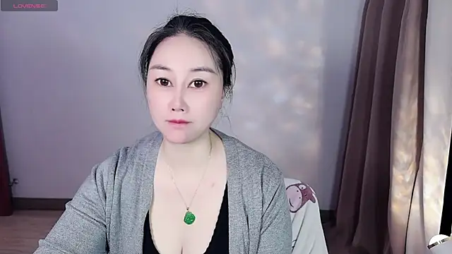 Eva-000 online show from April 29, 2026, 10:38 pm