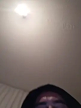 Snapshot of izmirlikeko chatting on April 3, 2026, 8:29 pm izmirlikeko online show from April 3, 2026, 8:29 pm