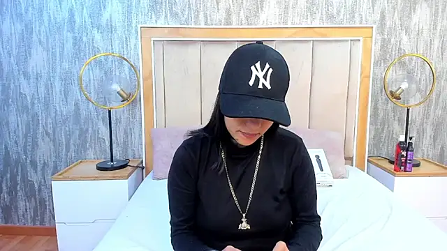 Snapshot of NaomiBDSM chatting on April 7, 2026, 2:56 am NaomiBDSM online show from April 7, 2026, 2:56 am