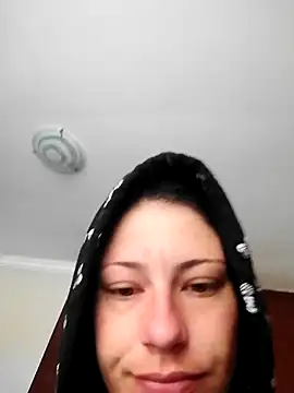 Snapshot of Hildaqii chatting on July 8, 2026, 9:47 am Hildaqii online show from July 8, 2026, 9:47 am