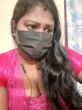 Romantic Woman online show from April 18, 2026, 2:10 pm