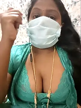Romantic Woman online show from April 20, 2026, 7:15 pm