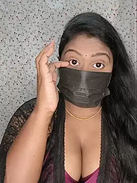 Romantic Woman online show from May 30, 2026, 6:38 pm