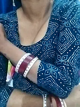 Alisha-sexy online show from April 13, 2026, 4:01 pm