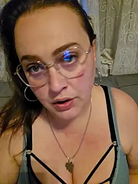 Blondibaby online show from May 22, 2026, 8:14 pm