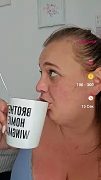 Blondibaby online show from July 7, 2026, 9:46 am
