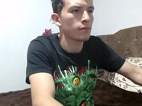 Snapshot of DANY_12_ chatting on April 4, 2026, 3:27 am DANY 12 online show from April 4, 2026, 3:27 am