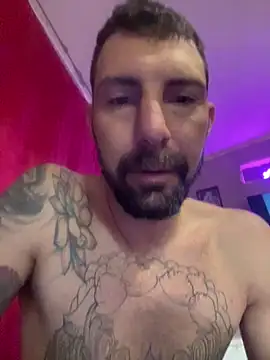 Snapshot of tubeton chatting on April 4, 2026, 4:00 am tubeton online show from April 4, 2026, 4:00 am