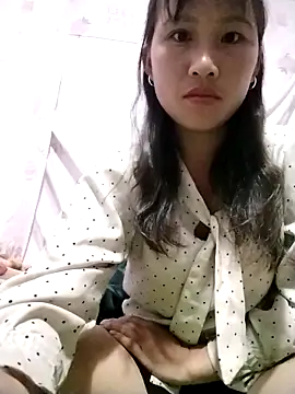 Snapshot of Yo-must chatting on April 9, 2026, 7:08 pm Yo-must online show from April 9, 2026, 7:08 pm