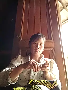 Snapshot of Yo-must chatting on April 13, 2026, 2:39 am Yo-must online show from April 13, 2026, 2:39 am