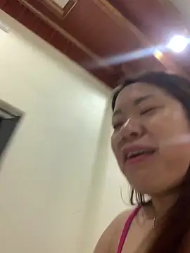 Snapshot of __Evelyn__ chatting on May 12, 2026, 5:54 pm Evelyn online show from May 12, 2026, 5:54 pm
