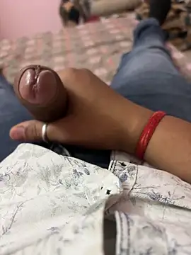 Saksham57953 online show from April 12, 2026, 11:26 am