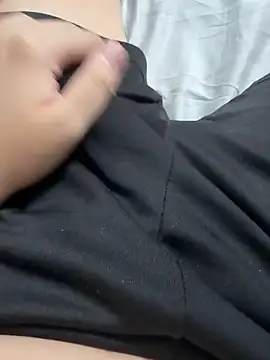 Lalamon2 online show from April 5, 2026, 4:37 pm