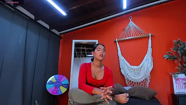liahspencer online show from May 18, 2026, 4:13 pm