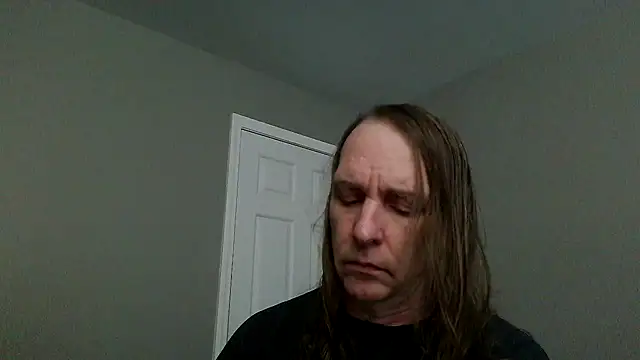 Snapshot of Magnus_Luv chatting on May 26, 2026, 8:16 pm Magnus Luv online show from May 26, 2026, 8:16 pm
