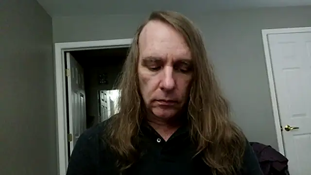 Magnus Luv online show from June 21, 2026, 10:45 pm