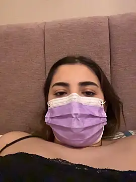 AnnieCartier online show from April 14, 2026, 12:44 pm