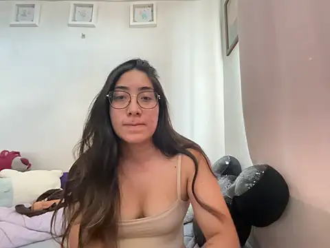Snapshot of vampiralatina chatting on July 9, 2026, 6:23 pm vampiralatina online show from July 9, 2026, 6:23 pm