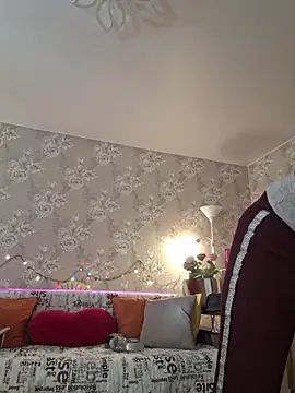 LaliaMia online show from March 3, 2026, 5:13 am