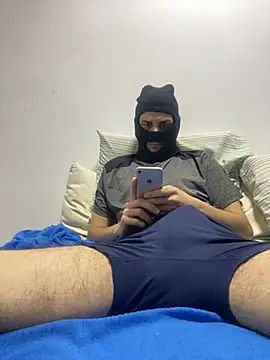 Couple PlayHot BR online show from July 16, 2026, 9:43 pm