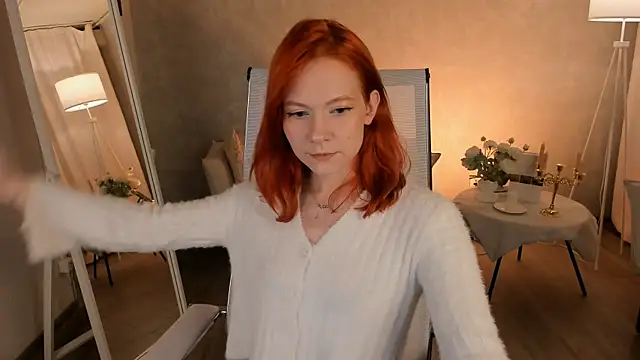 LisaAris online show from April 22, 2026, 3:57 pm