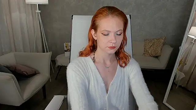 Snapshot of LisaAris chatting on June 19, 2026, 9:18 pm LisaAris online show from June 19, 2026, 9:18 pm