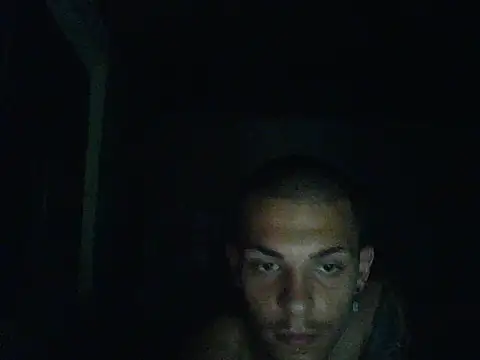 robertmrn112 online show from June 20, 2026, 10:01 pm