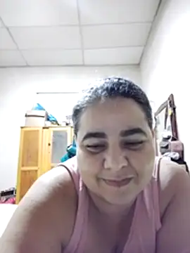 Snapshot of Golositadeamor chatting on June 13, 2026, 7:34 pm Golositadeamor online show from June 13, 2026, 7:34 pm