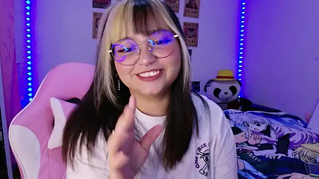 Snapshot of ZoeyDoll_ chatting on April 16, 2026, 11:18 pm ZoeyDoll online show from April 16, 2026, 11:18 pm