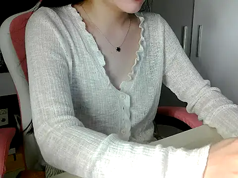 lucienguyen online show from April 7, 2026, 11:15 pm