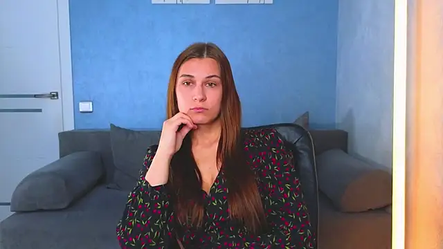 Snapshot of KatrinHapp chatting on April 14, 2026, 7:14 am KatrinHapp online show from April 14, 2026, 7:14 am
