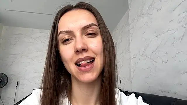 BrandyNorthcott online show from May 14, 2026, 4:41 am