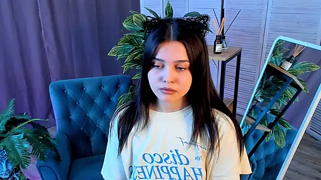 MarianneAuvil online show from April 10, 2026, 4:39 am