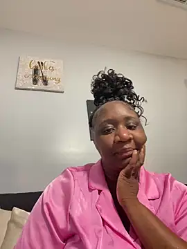 amberchill26 online show from April 21, 2026, 10:12 pm