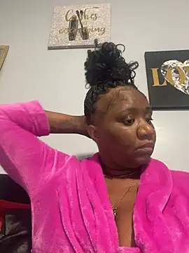 amberchill26 online show from April 26, 2026, 2:48 pm