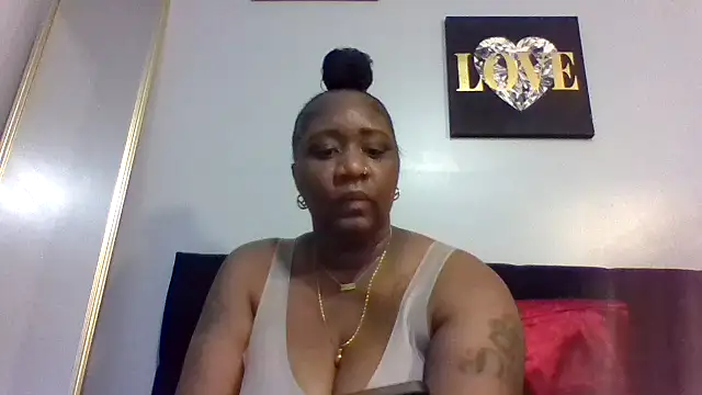 amberchill26 online show from April 27, 2026, 3:10 pm