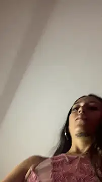 DulceLatinaxo online show from June 9, 2026, 9:15 pm