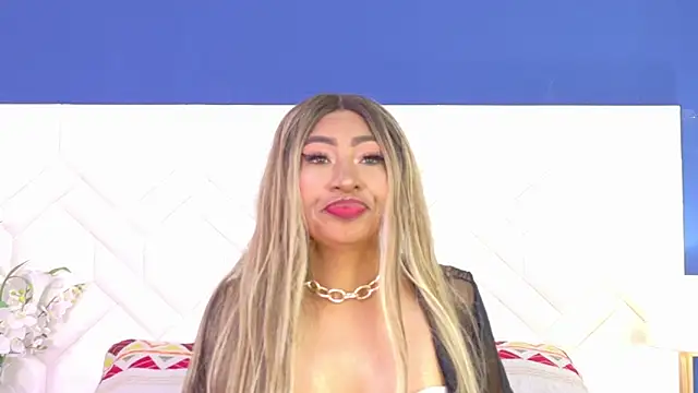 Kiara Parker  online show from May 3, 2026, 5:19 pm