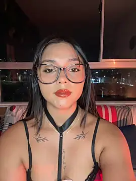 Pocajontas25 online show from April 13, 2026, 2:28 am