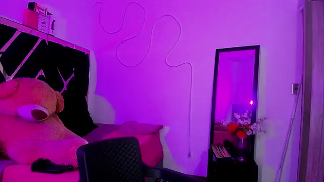 evelott allenx online show from June 22, 2026, 10:51 pm