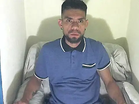thomas2wood online show from June 12, 2026, 3:05 am